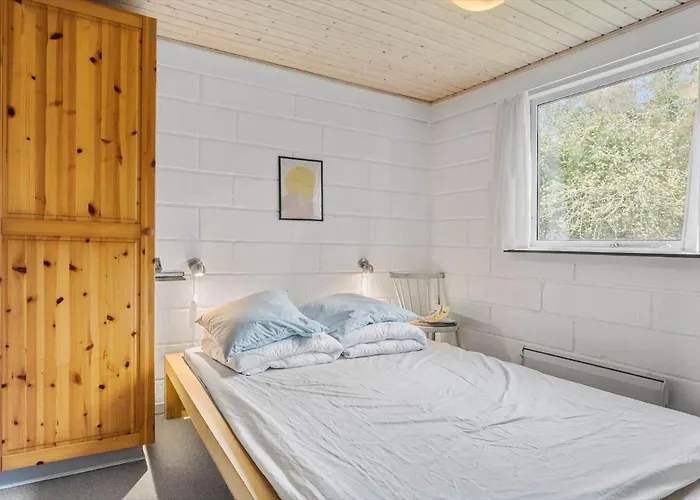 Lf364-hurup-thy-solsortevej-64 *