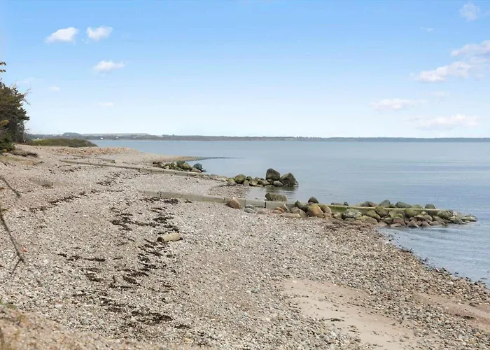 Lf364-hurup-thy-solsortevej-64 *